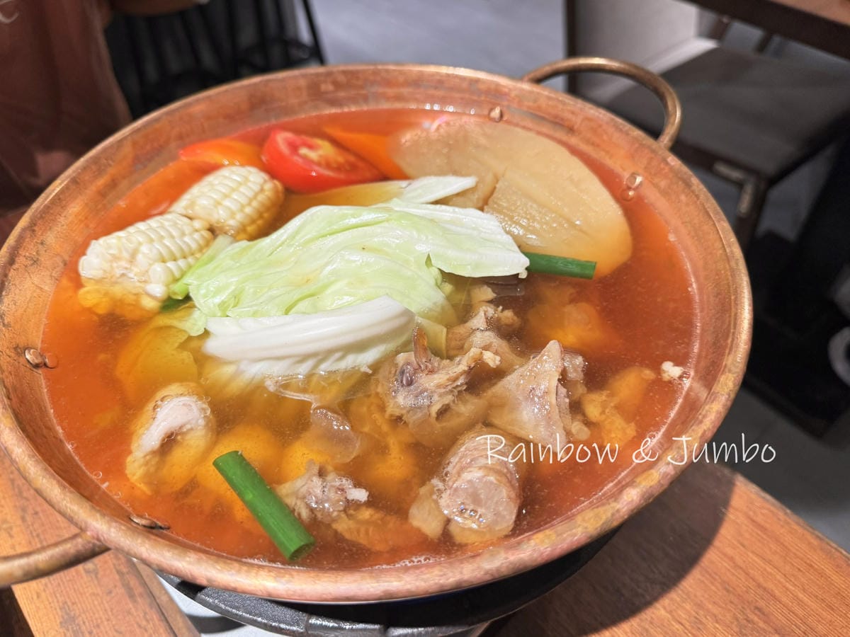 【不專業食記】台北中山|牛肆|台北最好吃的溫體牛肉鍋,一位難 【不專業食記】台北中山|牛肆|台北最好吃的溫體牛肉鍋,一位難