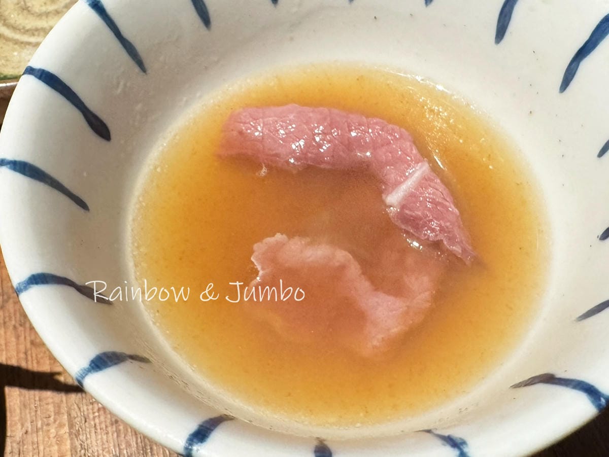 【不專業食記】台北中山|牛肆|台北最好吃的溫體牛肉鍋,一位難 【不專業食記】台北中山|牛肆|台北最好吃的溫體牛肉鍋,一位難
