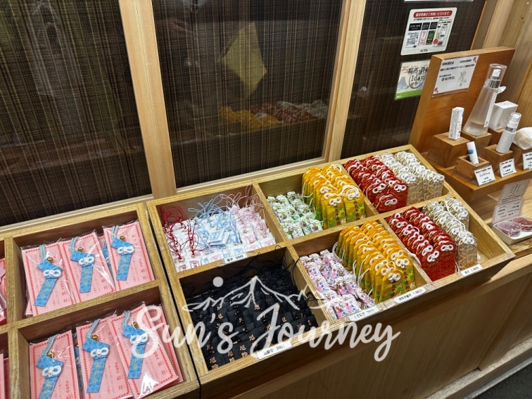 2025 Rainbow京都快閃之旅|貴船神社(きふねじんじゃ)|交通攻略及水占卜體驗|藏在山林裡的療癒系能量神社 - 第16張圖 2025 Rainbow京都快閃之旅|貴船神社(きふねじんじゃ)|交通攻略及水占卜體驗|藏在山林裡的療癒系能量神社