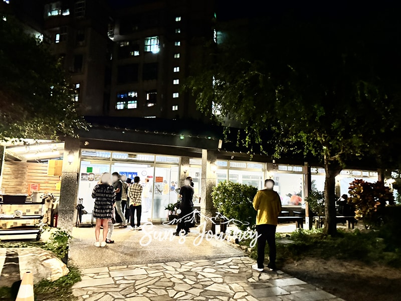 【不專業食記】桃園大園|玉里橋頭臭豆腐(大觀店)|知名排隊臭豆腐名店,超強臭豆腐連鎖店 - 第1張圖 【不專業食記】桃園大園|玉里橋頭臭豆腐(大觀店)|知名排隊臭豆腐名店,超強臭豆腐連鎖店